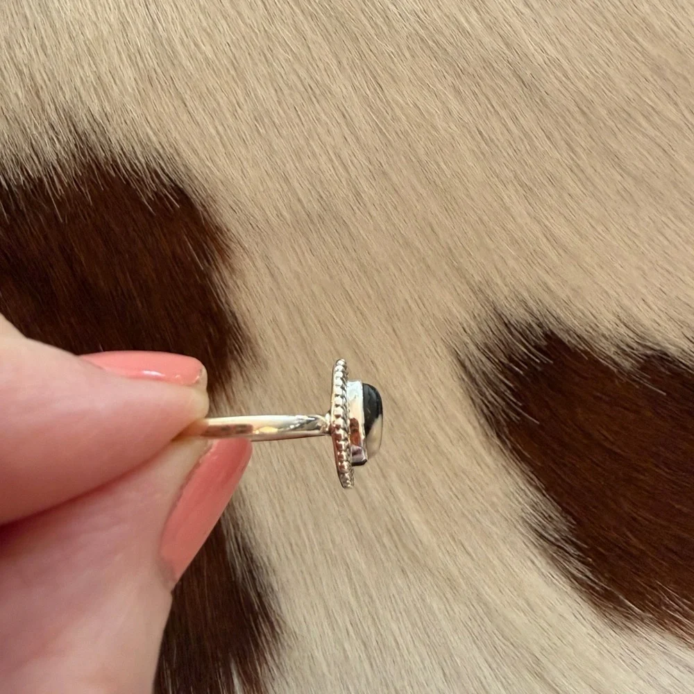❤️ White Buffalo Turquoise Oval Sterling Ring Size 7.25 Decorative Navajo Style